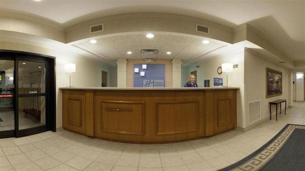 Holiday Inn Express Hotel & Suites Lancaster Dış mekan fotoğraf