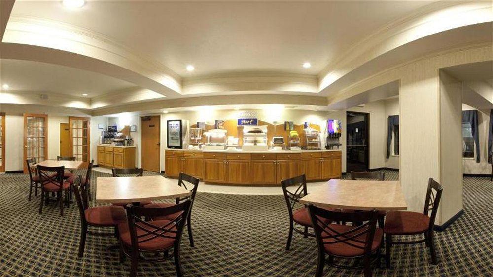 Holiday Inn Express Hotel & Suites Lancaster Oda fotoğraf