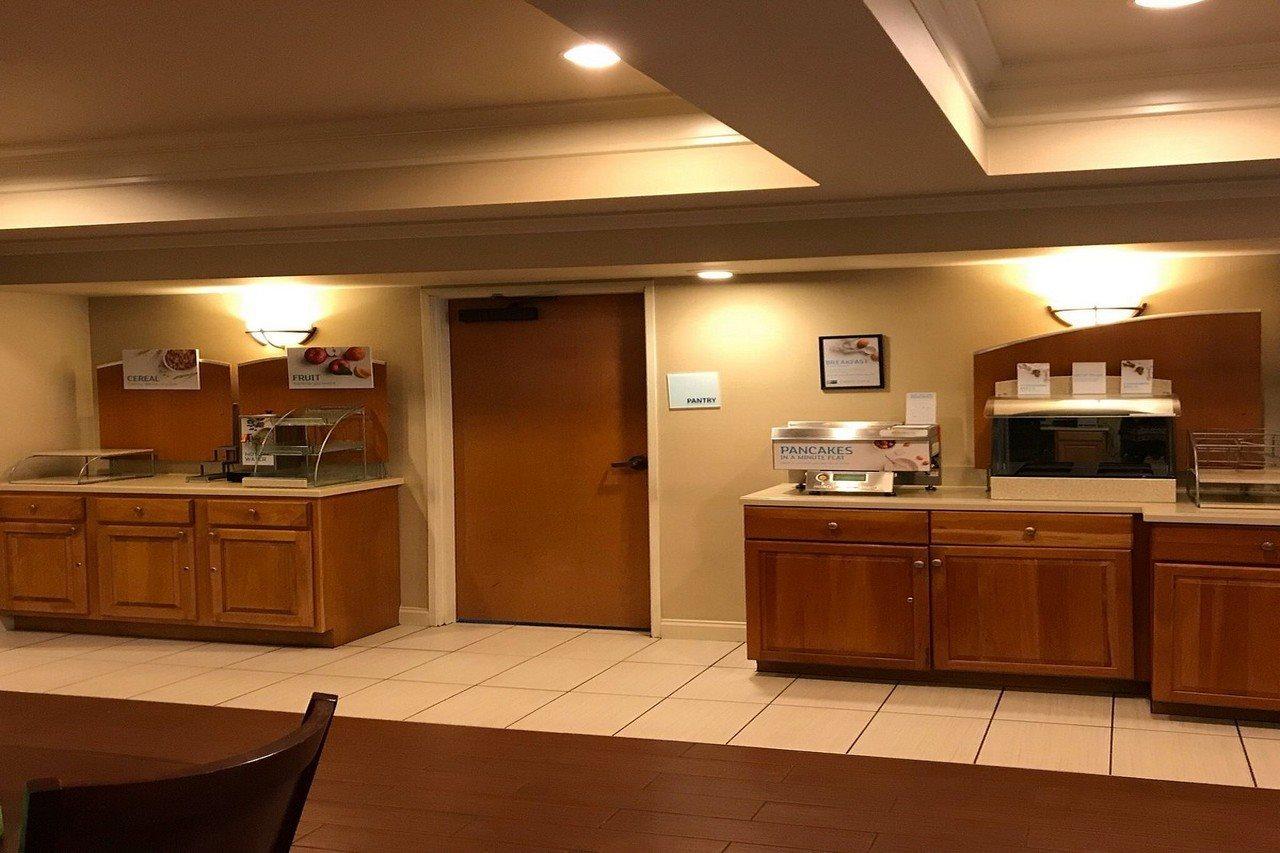 Holiday Inn Express Hotel & Suites Lancaster Dış mekan fotoğraf