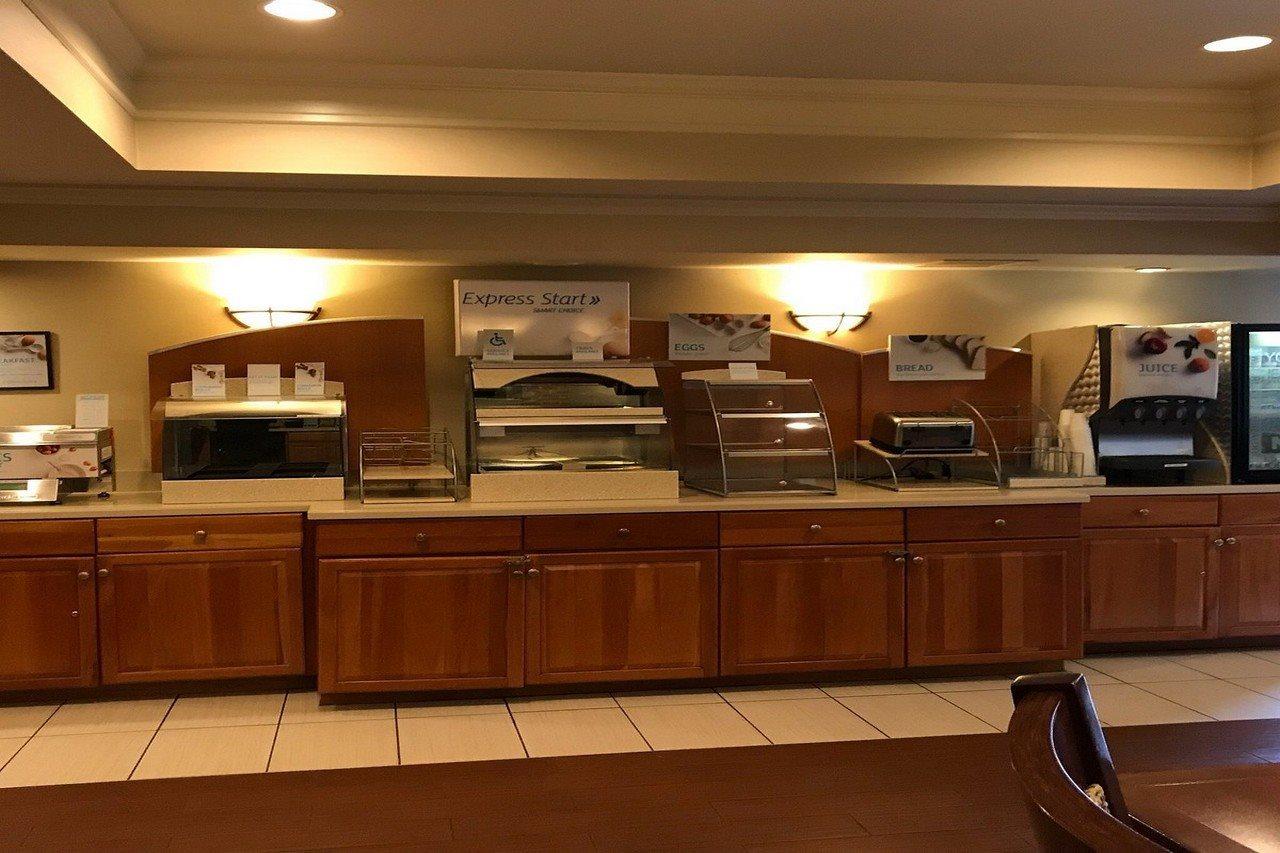 Holiday Inn Express Hotel & Suites Lancaster Dış mekan fotoğraf