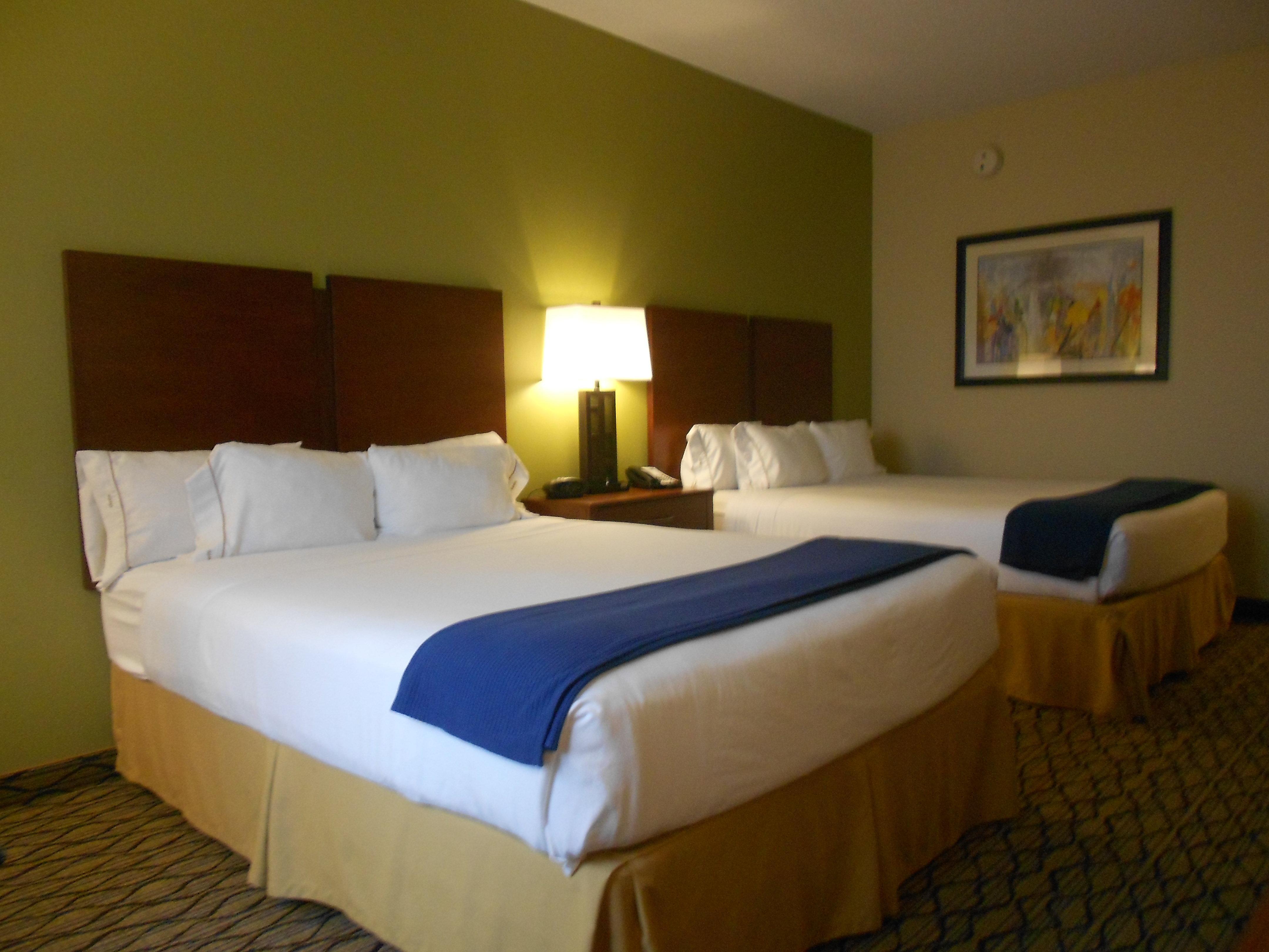 Holiday Inn Express Hotel & Suites Lancaster Oda fotoğraf