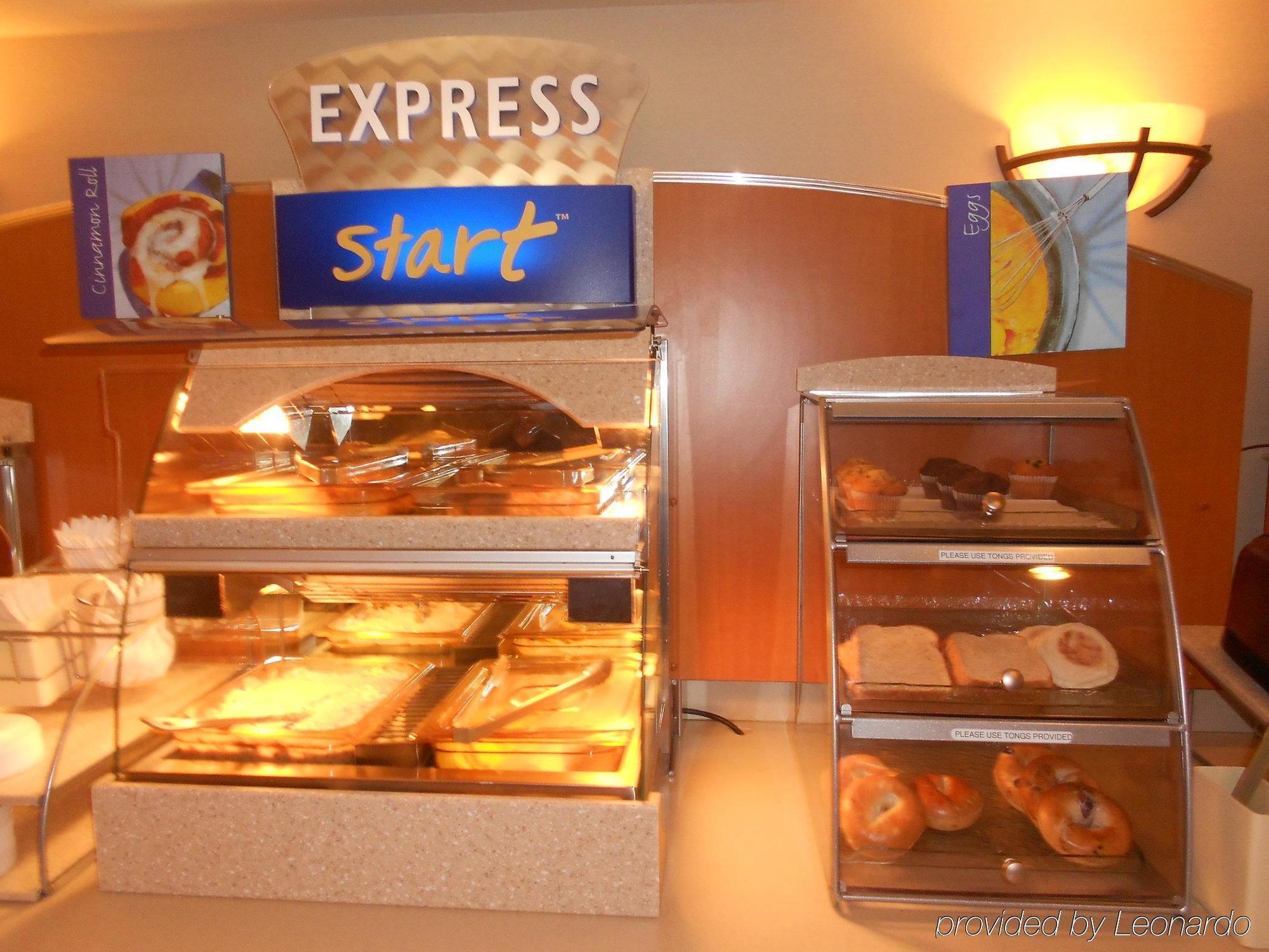 Holiday Inn Express Hotel & Suites Lancaster Restoran fotoğraf