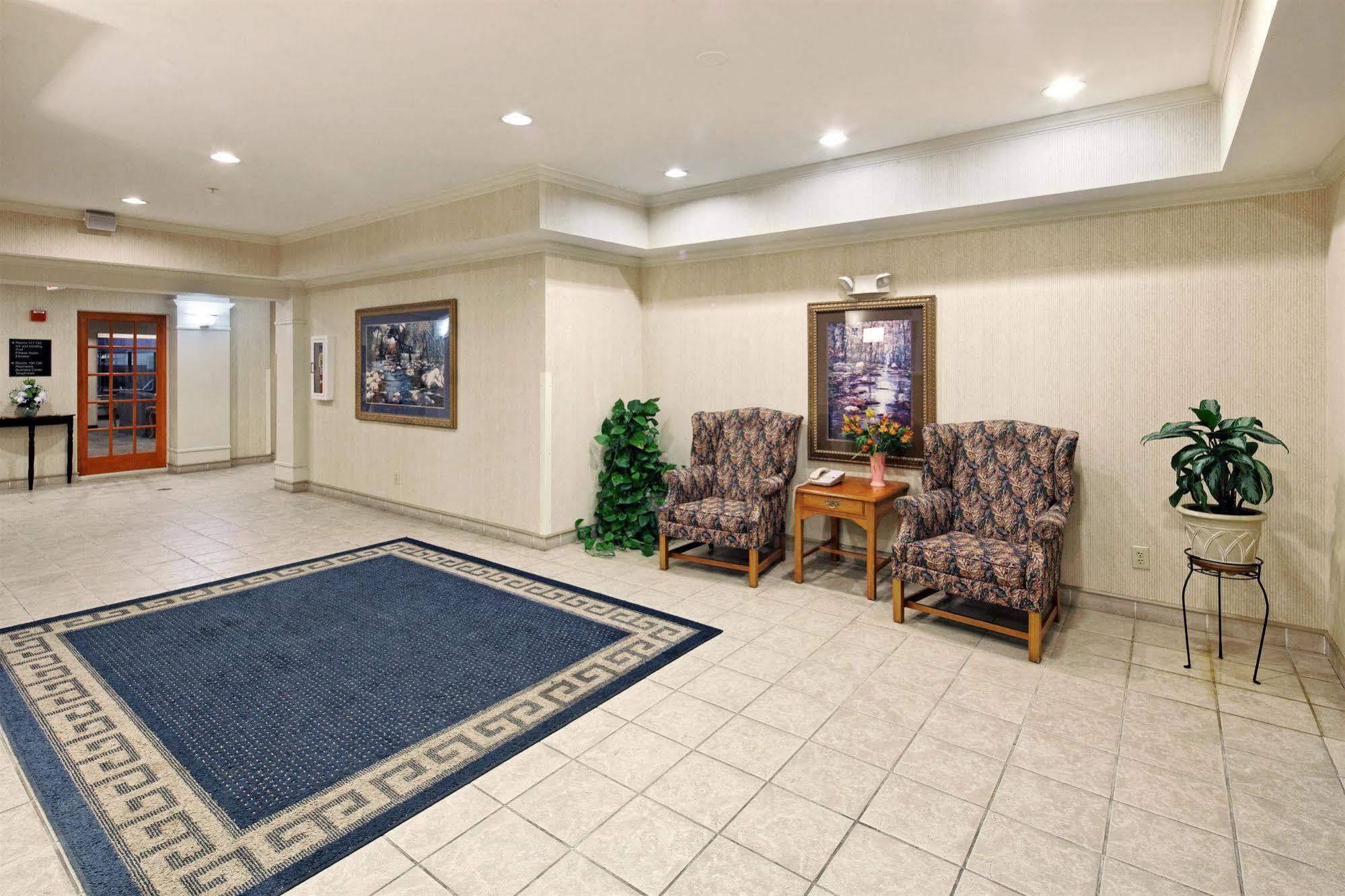 Holiday Inn Express Hotel & Suites Lancaster İç mekan fotoğraf